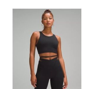 lululemon Align™ High-Neck Bra *Light Support, C/D Cup
Colour Black
Size 4